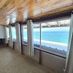 habitacion 401 con ventana al mar